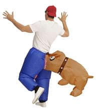 Biting Bulldog