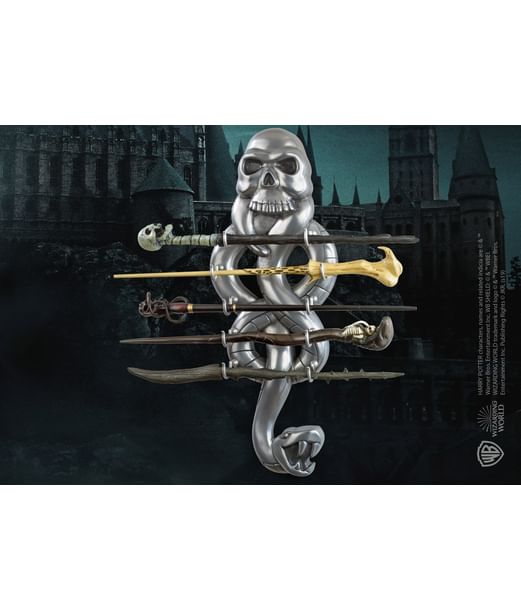 Display med Dødsgardist symbolet med 5 tryllestave.