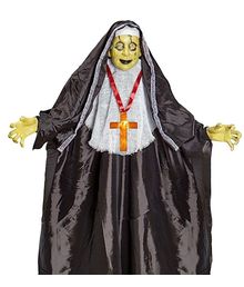 Hængende uhyggelig Nonne med blinkende røde øjne.
