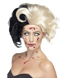 Evil madame deluxe sort/hvid paryk