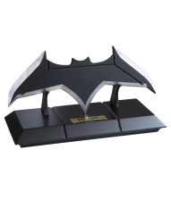 Batman Batarang m. display