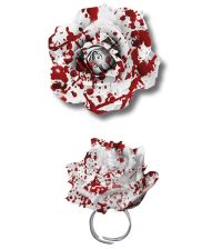 Ring med blodig blomma