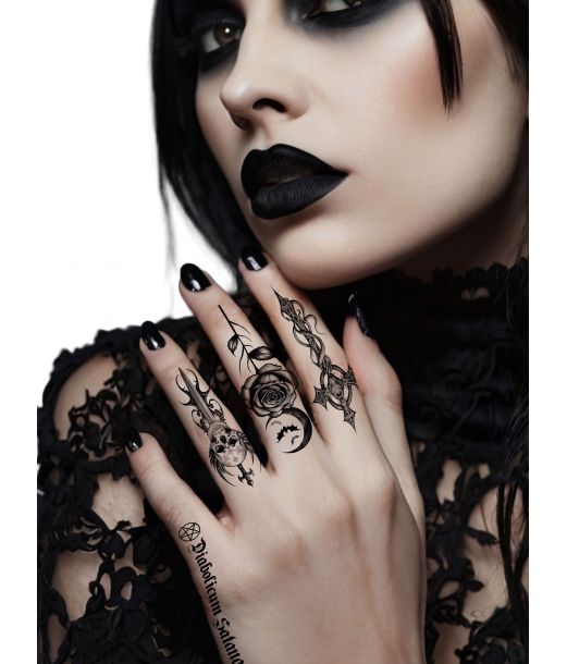 Gothic hånd tatoveringer 
